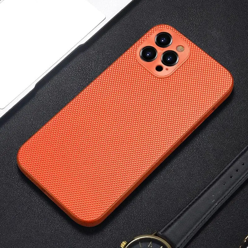 iPhone Schutzhülle - iPhone Schutzhülle mit Nylon-Rückseite - Orange / iPhone 15