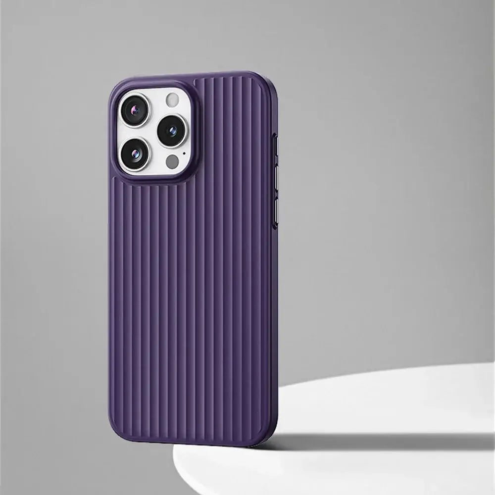 iPhone Schutzhülle - Styla™ – iPhone Schutzhülle mit MagSafe - Dark Purple / iPhone 15 Pro Max